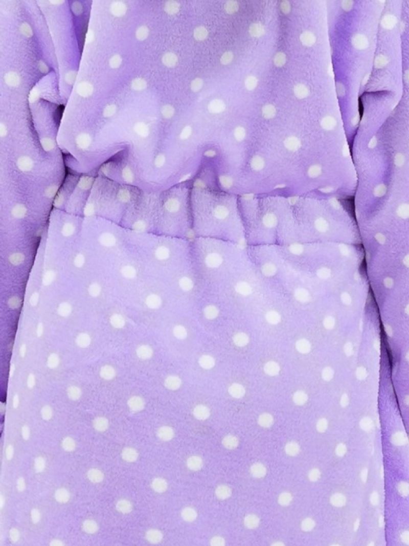 Tyttöjen Söpöt Fleece-kylpytakkipyjamat Jossa On Pilkkupainatus Talvikotiin