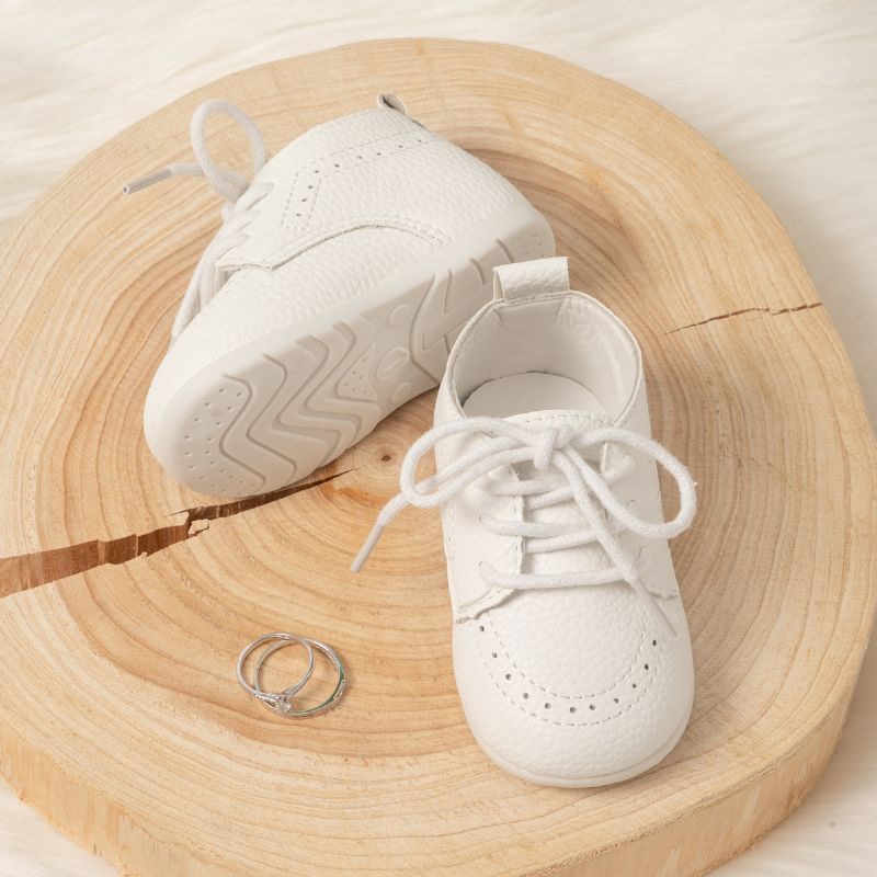 Toddler Vauvan Pu-nahkaiset Pehmusteet Pehmeäpohjaiset Hääpukukengät First Walker Shoes Pinnasänkykengät