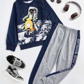 Poikien Pyjamat Perheasut Space Astronaut Print Pyöreäpääntie Pitkähihainen Toppi & Housutsetti Lasten Vaatteet