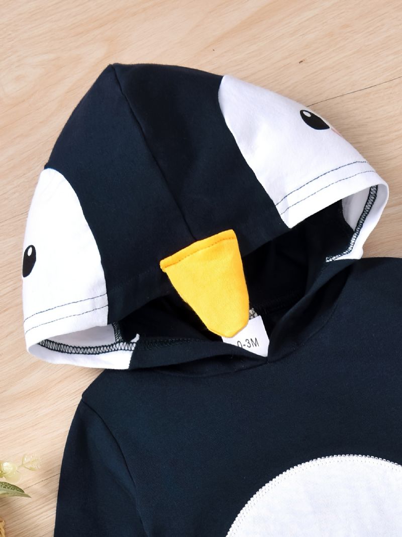 Tyttövauvojen Hupulliset Haalarit Joissa On Sarjakuvapingviinisuunnittelu