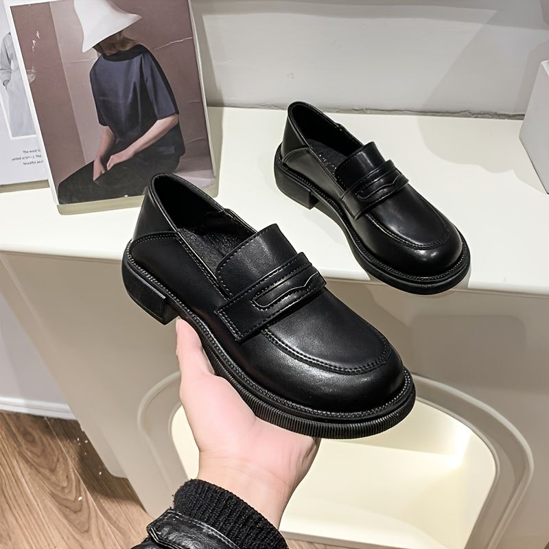 Naisten Slip On Solid Faux Leather Loafers Tyttöjen Lolita Shoes College Gothic Platform Laadukkaat Kengät